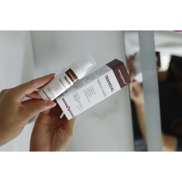 Освітлююча емульсія проти пігментації Tramexal cream tranexamic acid 2%, 30 мл, Braderm, Італія